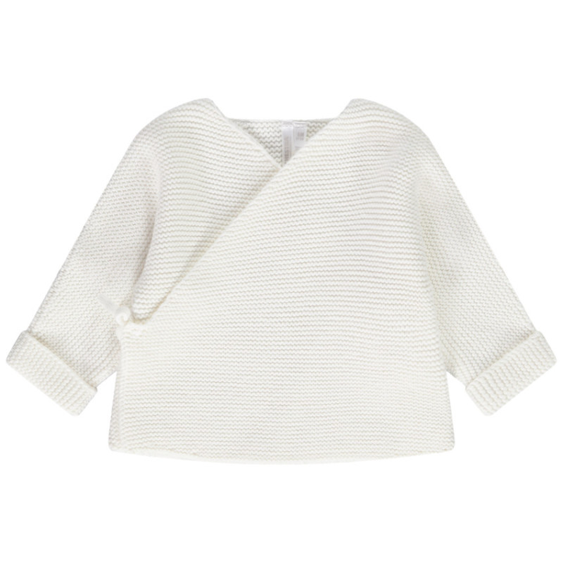 Gilet en tricot point mousse effet cache-coeur pour bébé fil